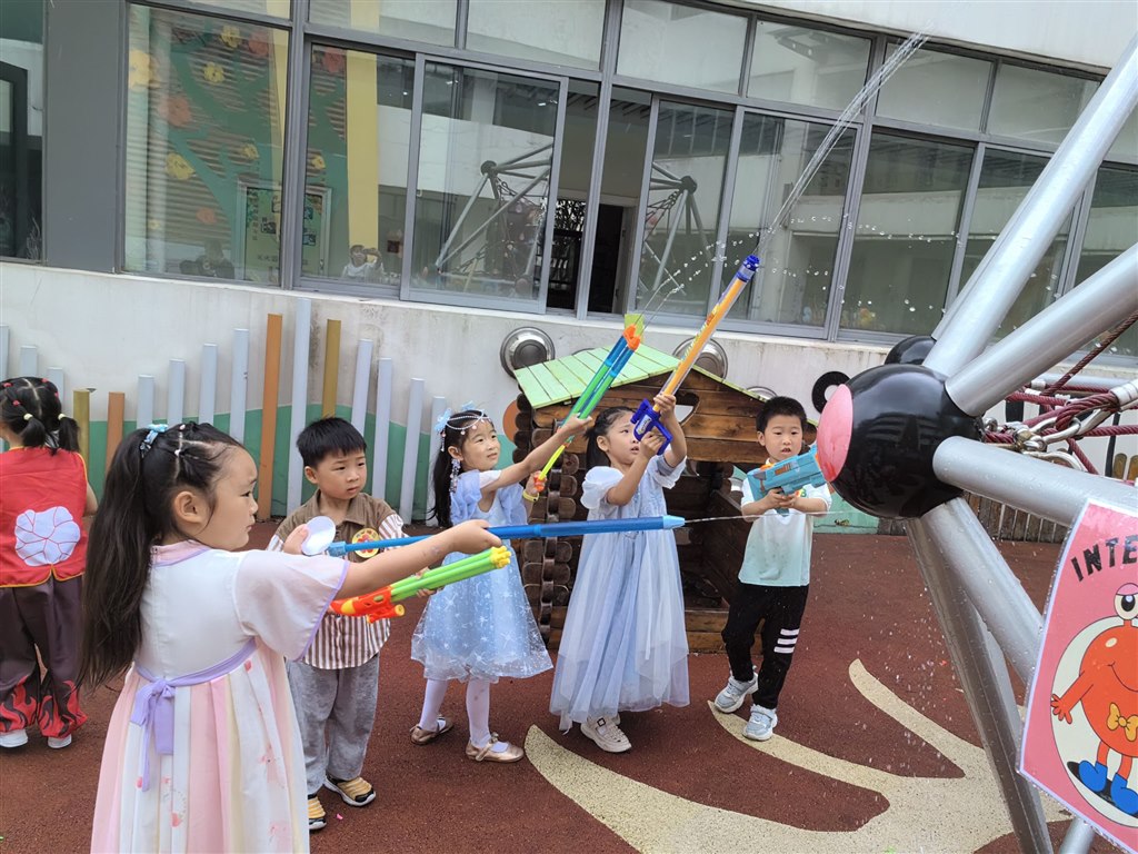 玩水1.JPG