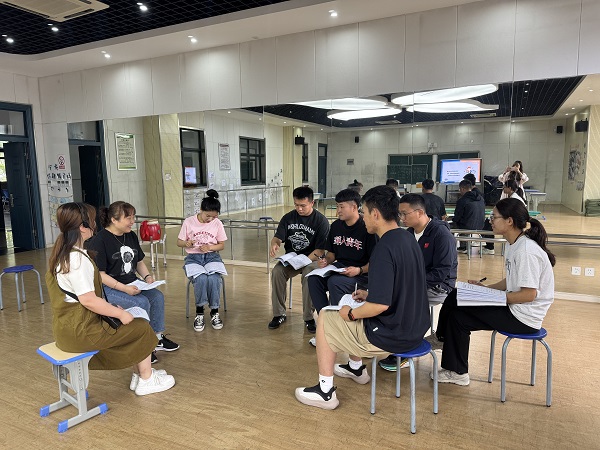 报道.jpg