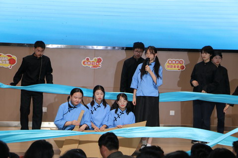 八3班_调整大小.JPG
