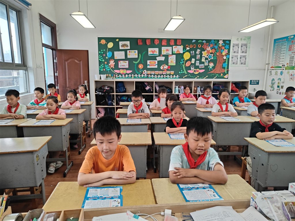 防范电信诈骗.jpg