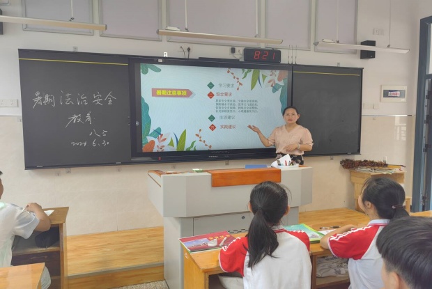 30227765a6cbd06814d99fb9ef683f77_720_副本.jpg