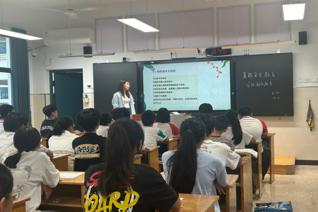 a65fddc541469f75d3d920872996611f_副本.png