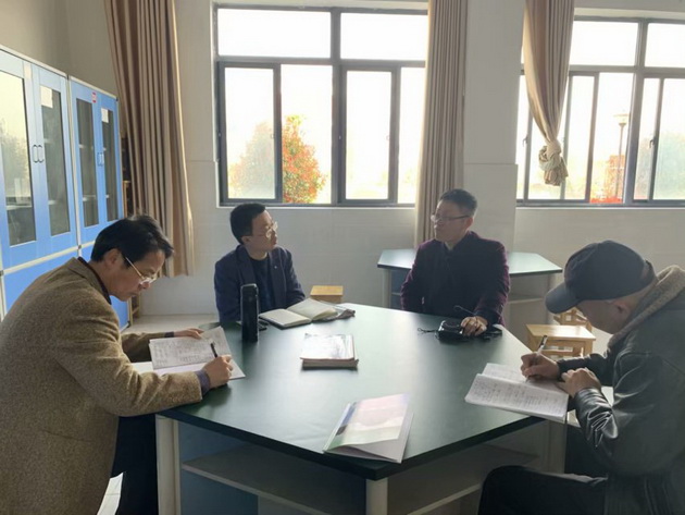 null-22645575a22ed35.jpg null-22645575a22ed35.jpg