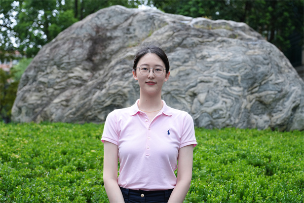 杨颖.jpg