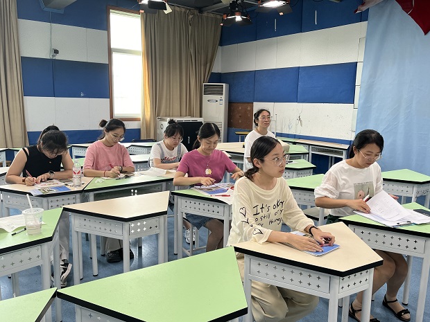 英语计划.jpg 英语计划.jpg