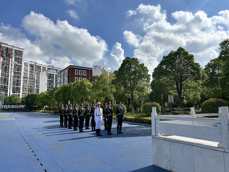 国旗班_副本.jpg 国旗班_副本.jpg