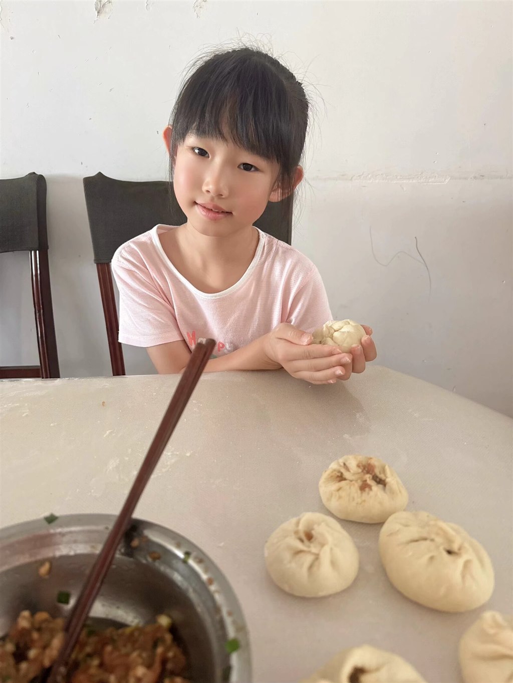 韩珈翊包包子.jpeg