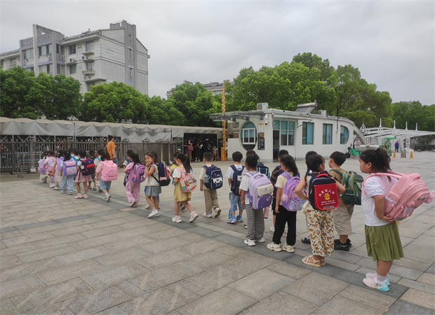 放学.jpg