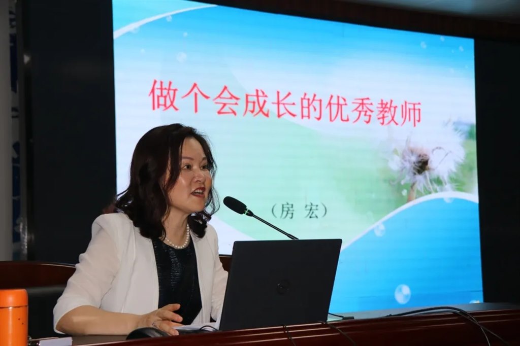 房宏.jpg