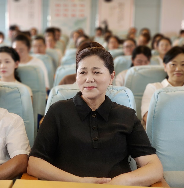 恽琴华2.jpg 恽琴华2.jpg