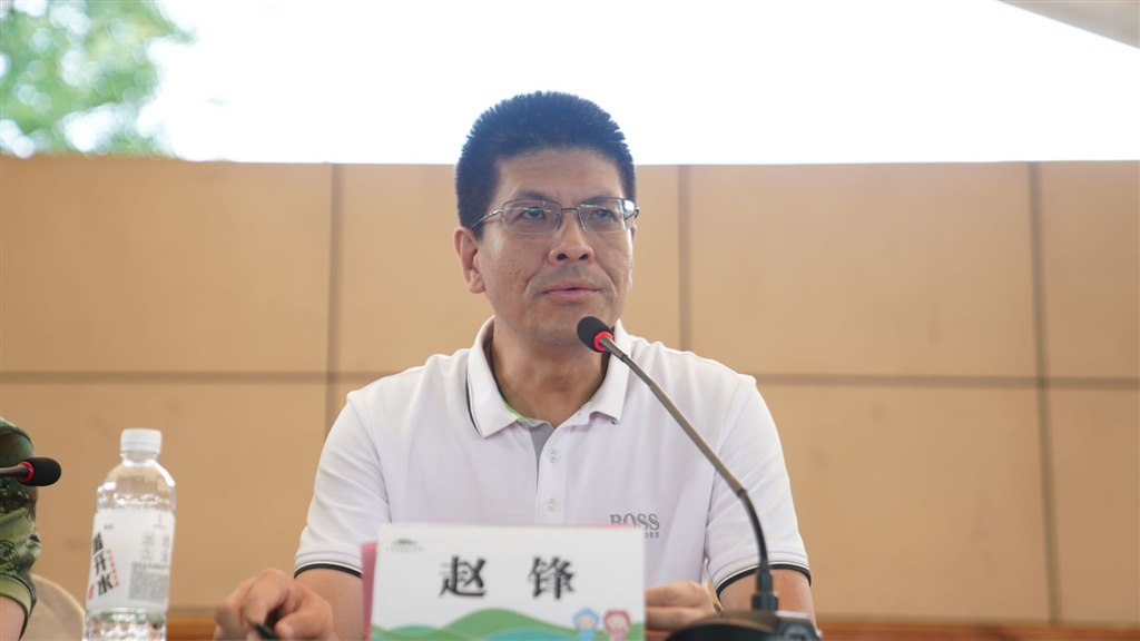 赵校长讲话.jpg