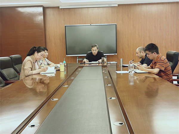 支部会议.jpg