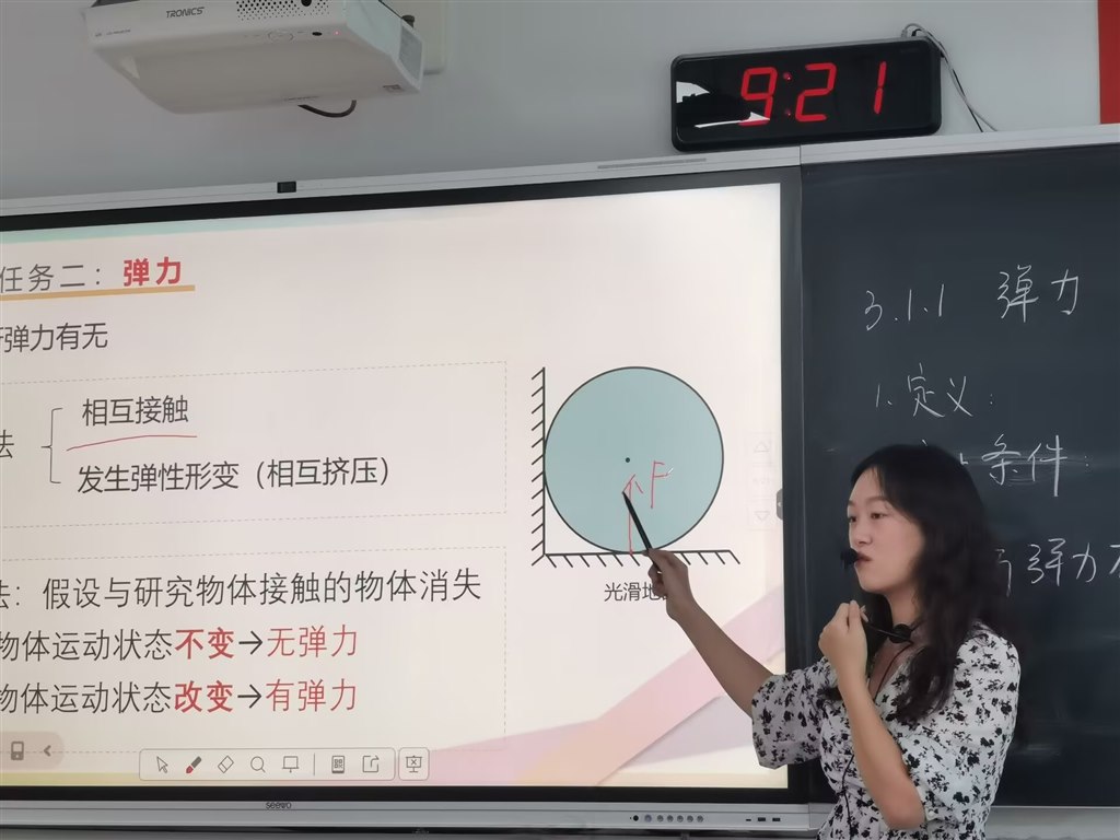 4b8531573b011efd43fc252ece20b7ea.jpg