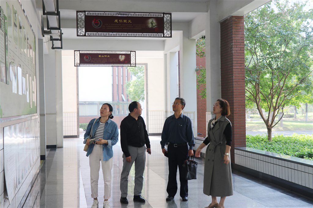 IMG_9349.JPG IMG_9349.JPG