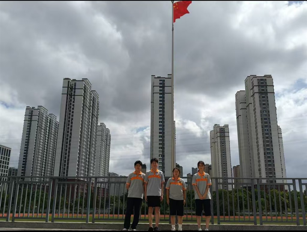 合影.jpg