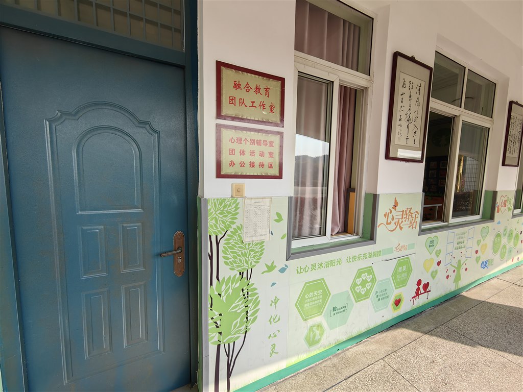 1c7eede15a5805caf0096e2c44d8cc8.jpg