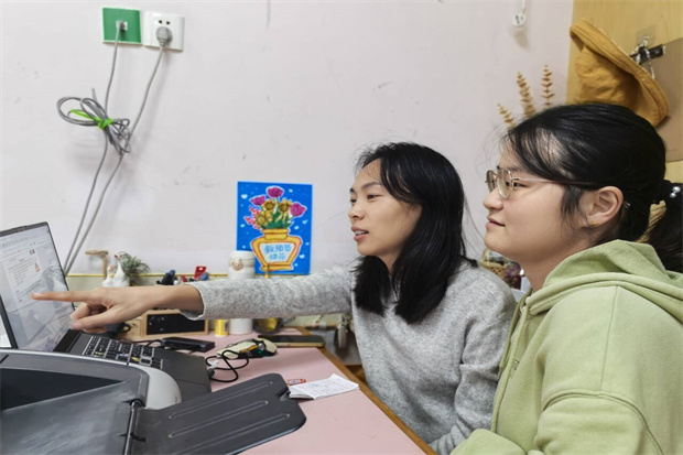 腾小.jpg