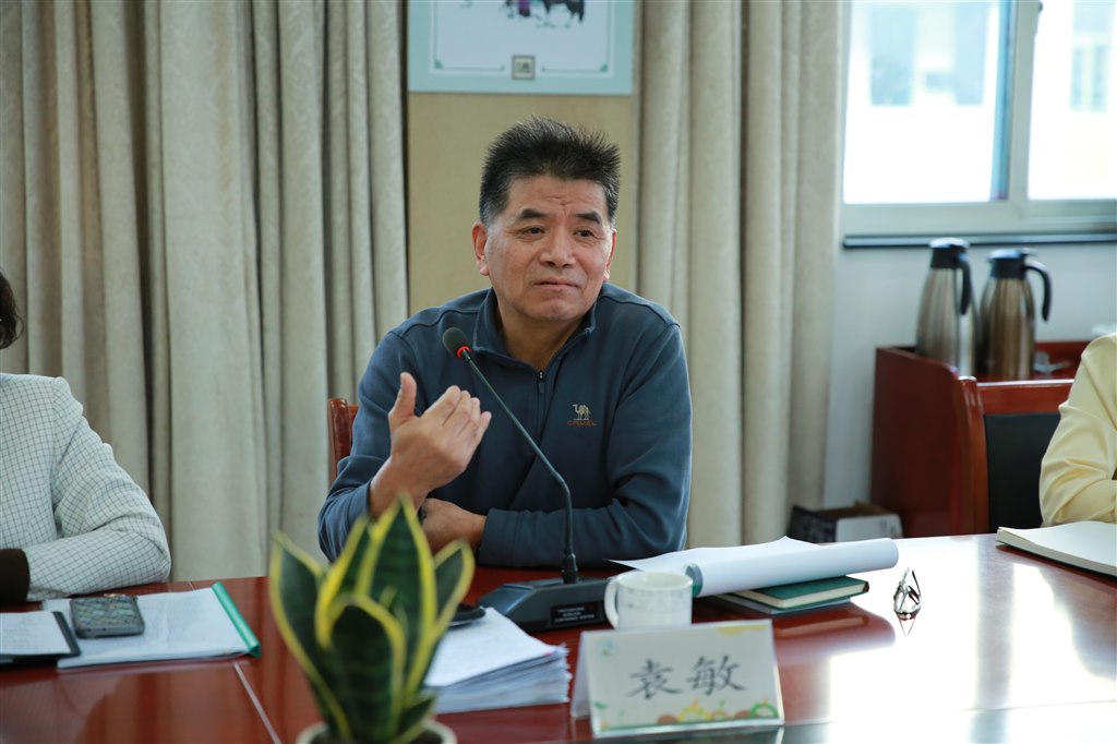 市领导 袁敏  点评.JPG