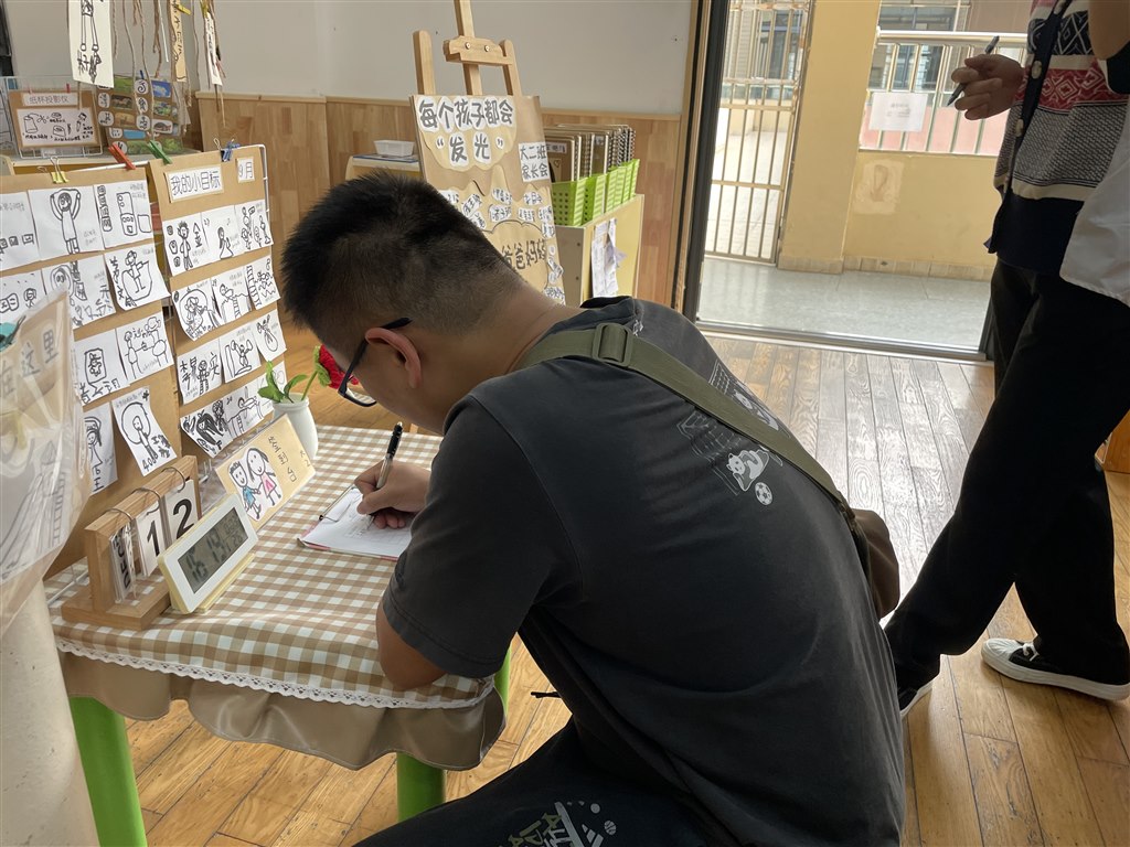 d261f949b41cd4ec80b4ca687eff022.jpg d261f949b41cd4ec80b4ca687eff022.jpg