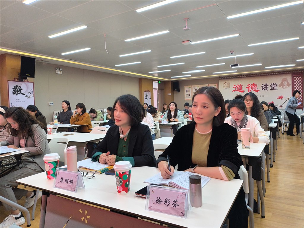 张丽娟、许彩芬2.jpg