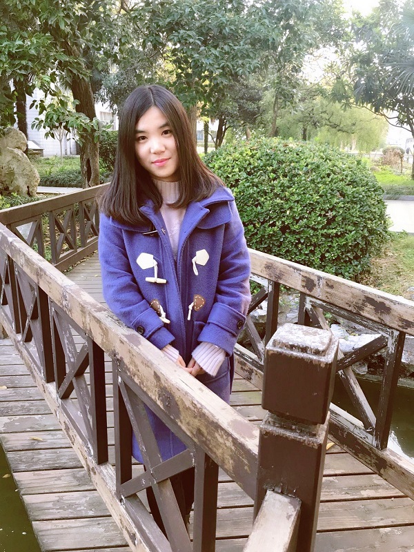 冯佳.JPG