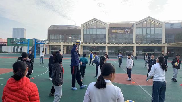0a9995cf4093a3d0d5dfb836ed9e7a3.jpg