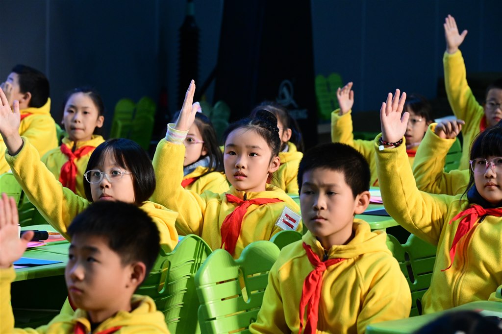 bd8cc7b7607618cf66ed3b27cdf19e9.jpg
