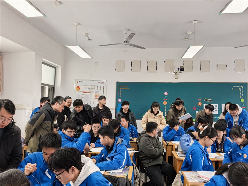 图2-4 物理 (2).jpg