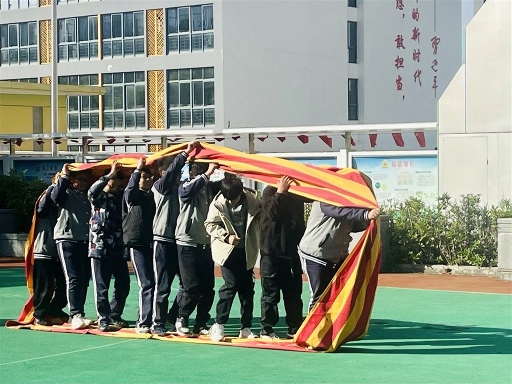 车轮滚滚.jpeg