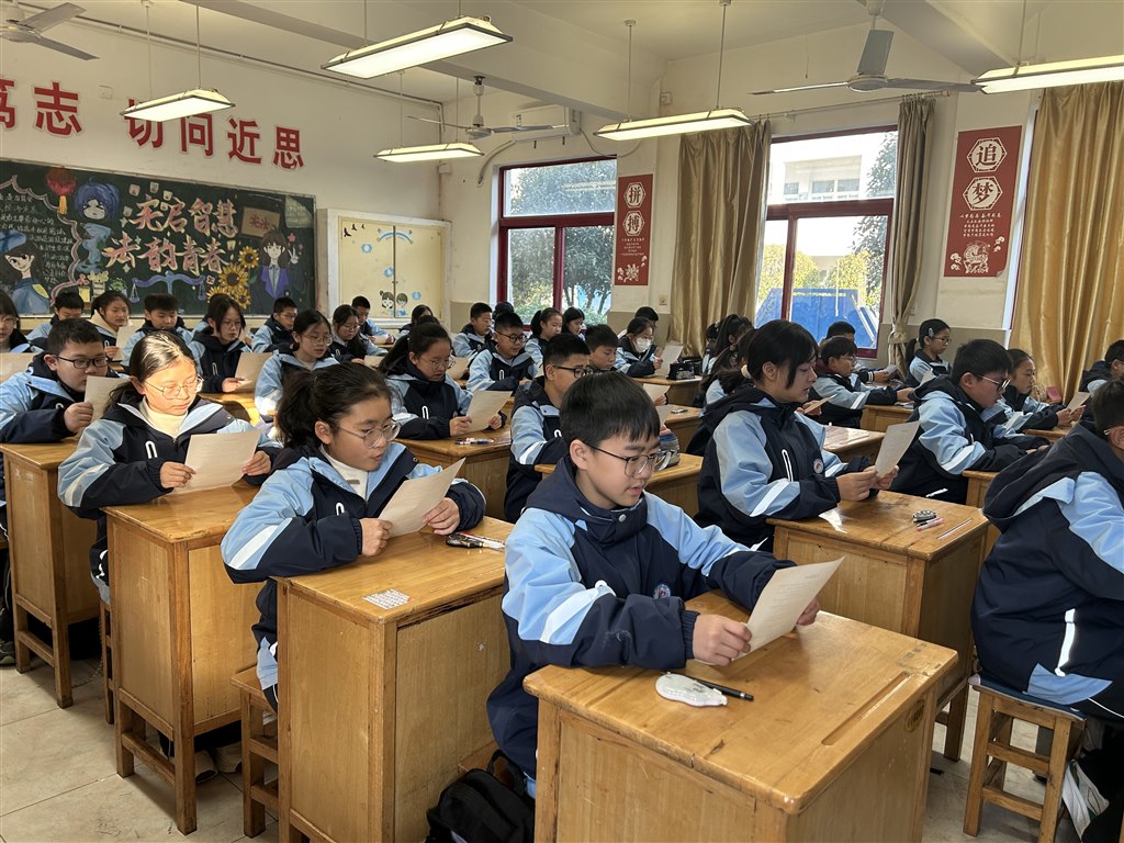 1.宪法晨读.jpg