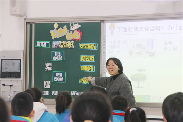 121806.jpg