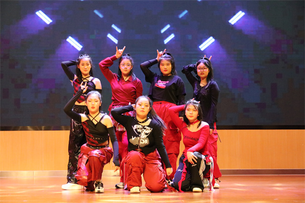 8星梦热舞之夜 (1).jpg