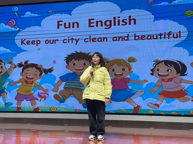 六年级演讲.jpg 六年级演讲.jpg