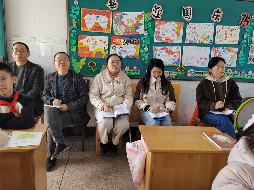 三年级听课.jpg