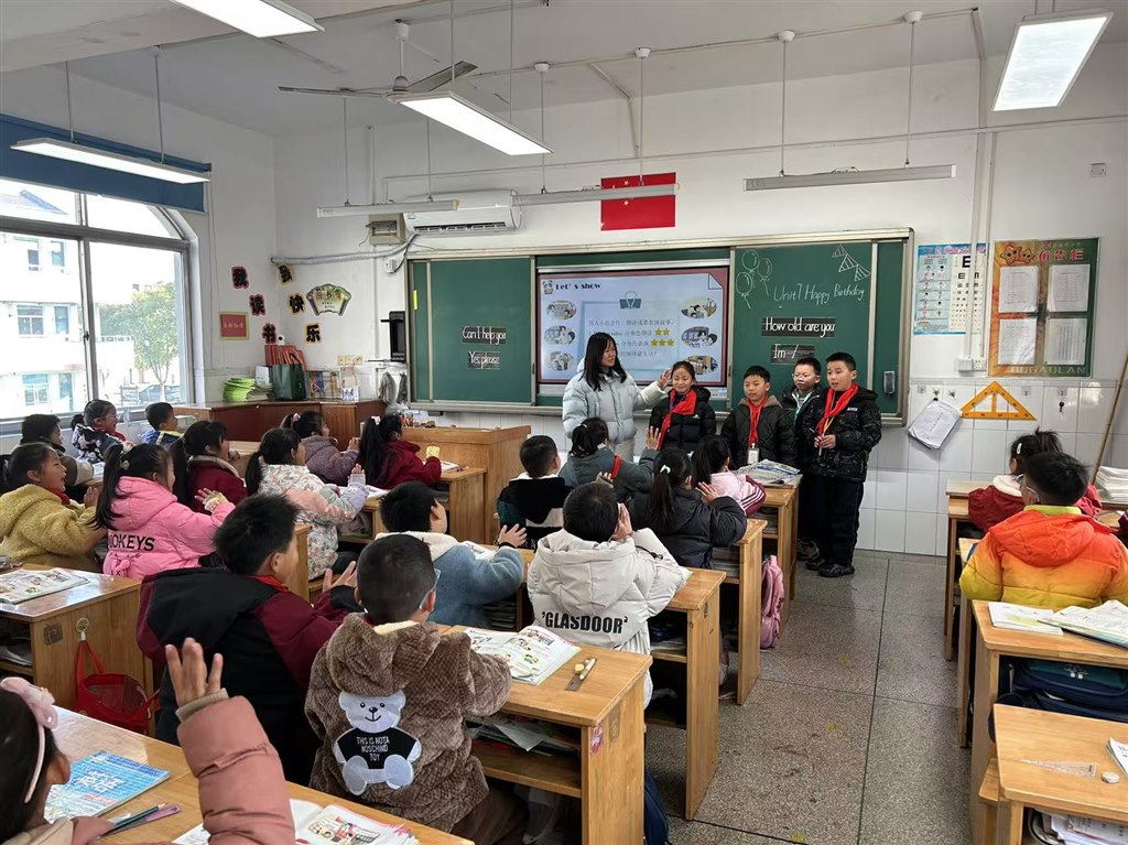 d905e8f5db43d89cc8949f15dbe4066.jpg d905e8f5db43d89cc8949f15dbe4066.jpg