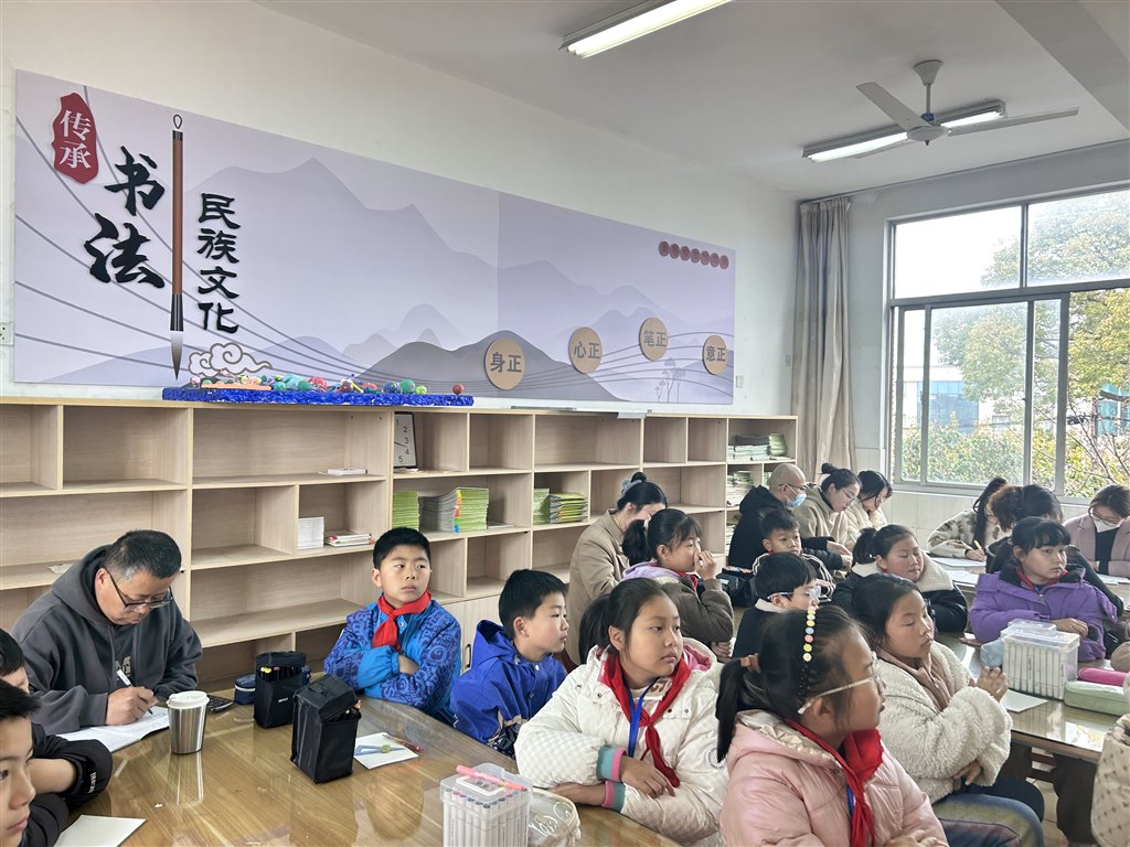 81d87fb08dd304153f122d8a102fe8c.jpg 81d87fb08dd304153f122d8a102fe8c.jpg