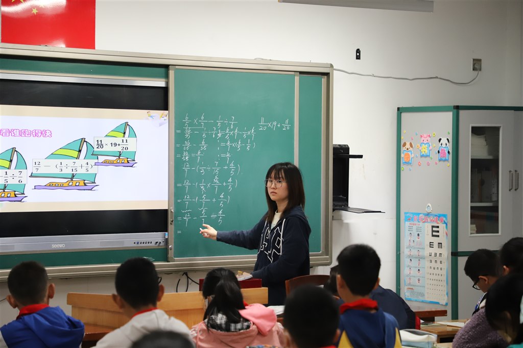 图片4.jpg 图片4.jpg