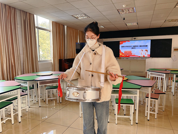 王婷小鼓.jpg 王婷小鼓.jpg