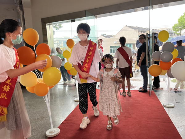 3 学生带进来.jpg 3 学生带进来.jpg