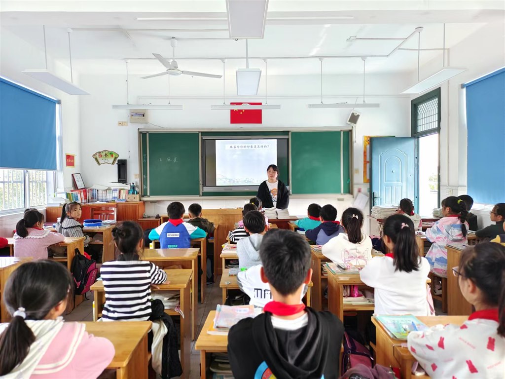 4ce9d0d354bf75ba7478ca4baab3381.jpg 4ce9d0d354bf75ba7478ca4baab3381.jpg