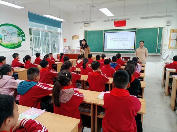 朗读2_副本.jpg 朗读2_副本.jpg