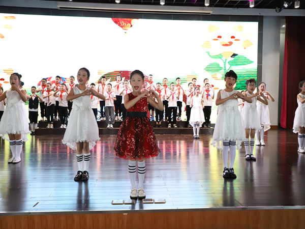 三1 听我说谢谢你.jpg 三1 听我说谢谢你.jpg