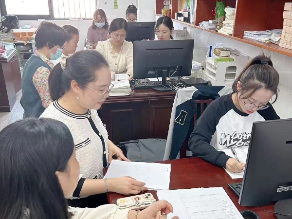 3在_副本.jpg 3在_副本.jpg