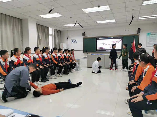 小品.jpg 小品.jpg