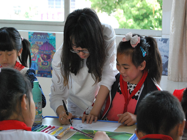 教师上课.JPG 教师上课.JPG