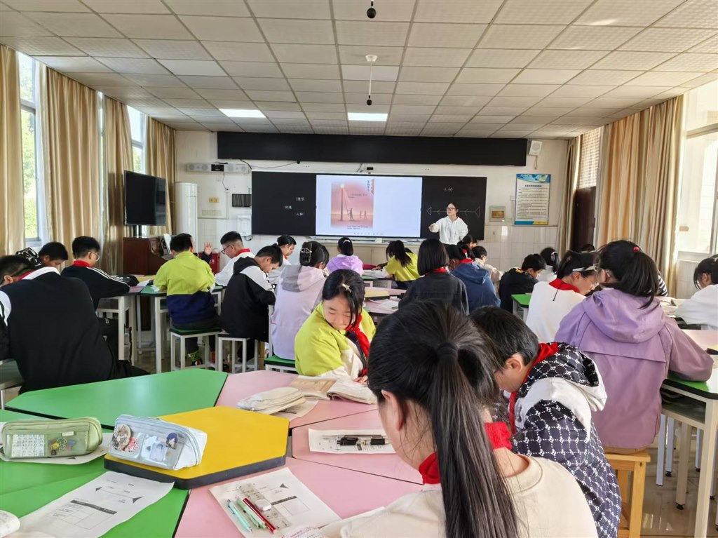 ea55e85bbb28ffc2a03ce1e78188938.jpg ea55e85bbb28ffc2a03ce1e78188938.jpg