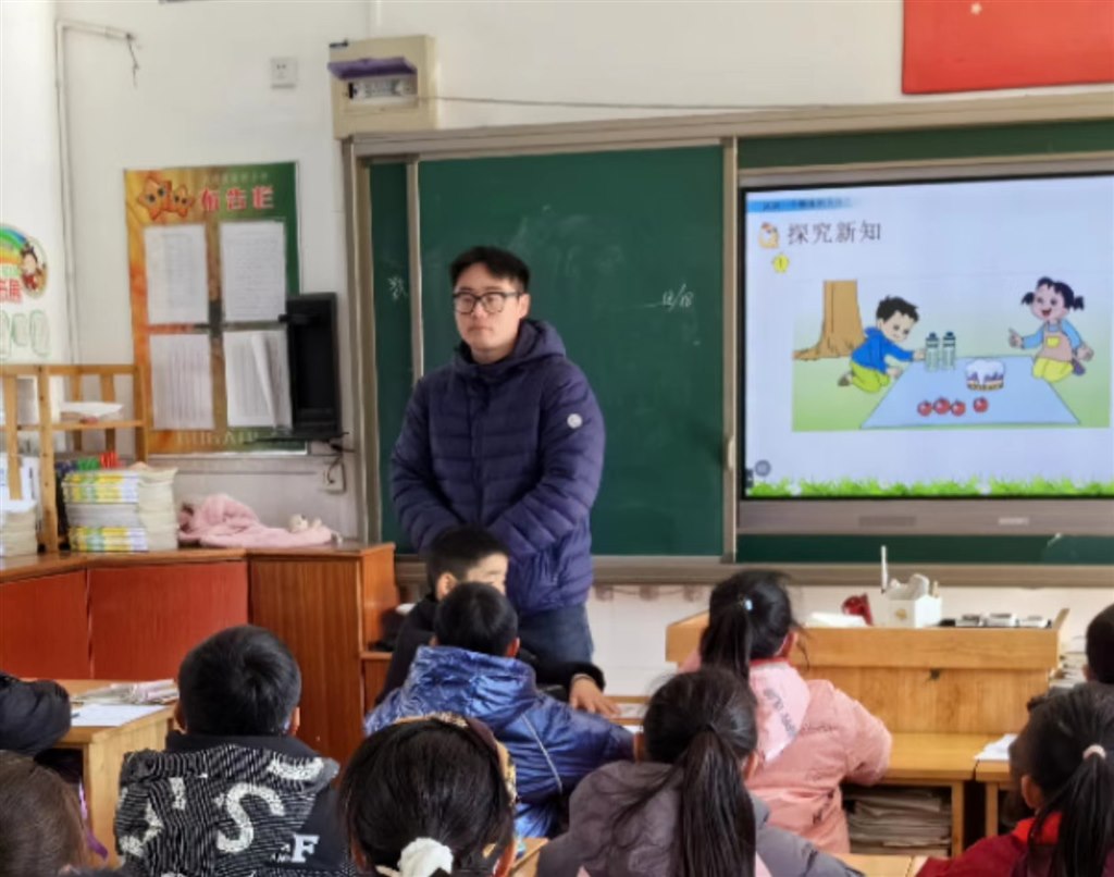 b75b13a36ee09de8da46c0ffae0f28f.jpg b75b13a36ee09de8da46c0ffae0f28f.jpg