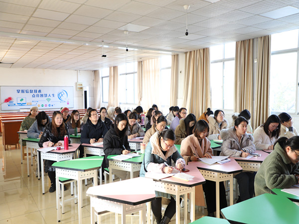 2集体.jpg 2集体.jpg