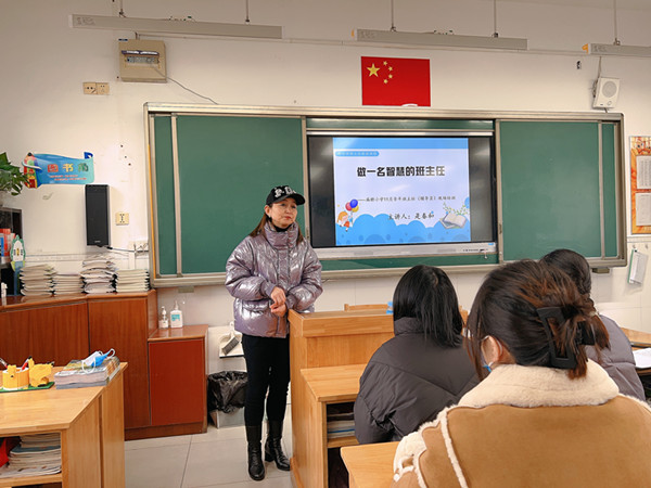 陈校.jpg 陈校.jpg