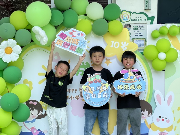 学生.jpg 学生.jpg